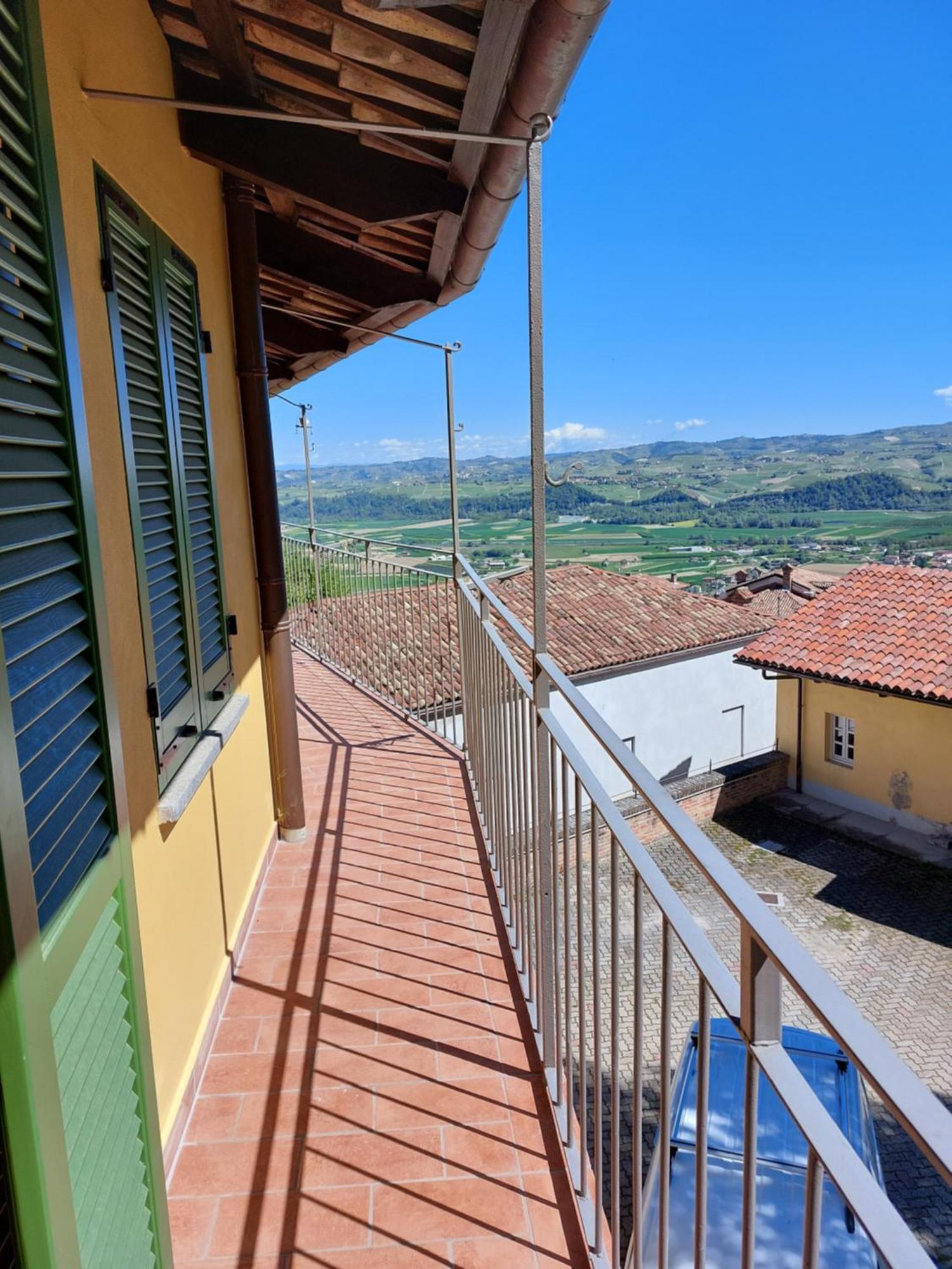 Il Giardino Di Olivia Apartment Guarene Exterior photo